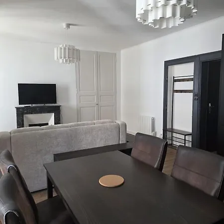 Apartment De Charme Au Coeur De La Angers