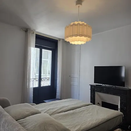 Apartment De Charme Au Coeur De La *